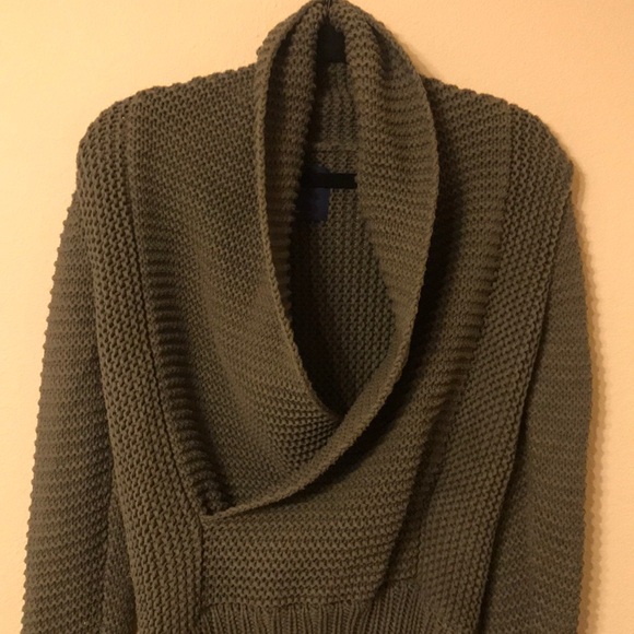 AE Olive Knit Crossover Sweater - Picture 4 of 6